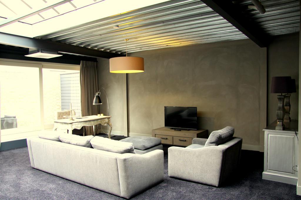 Loft,736818292:JPEG